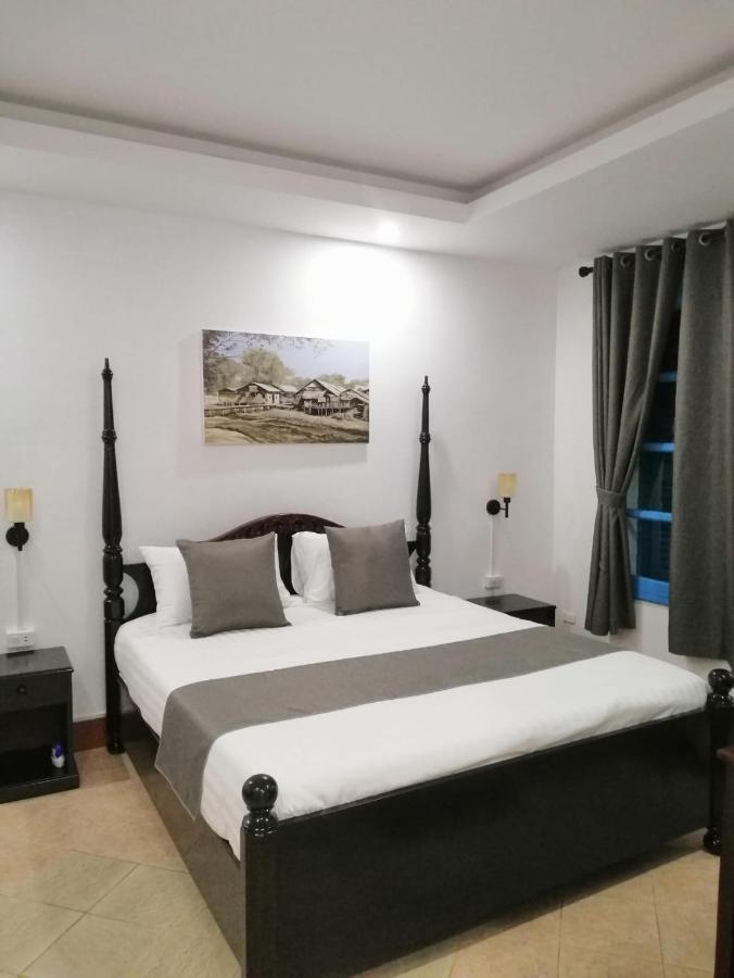 Villa Merry Lao Ban Aphay 루앙프라방 외부 사진