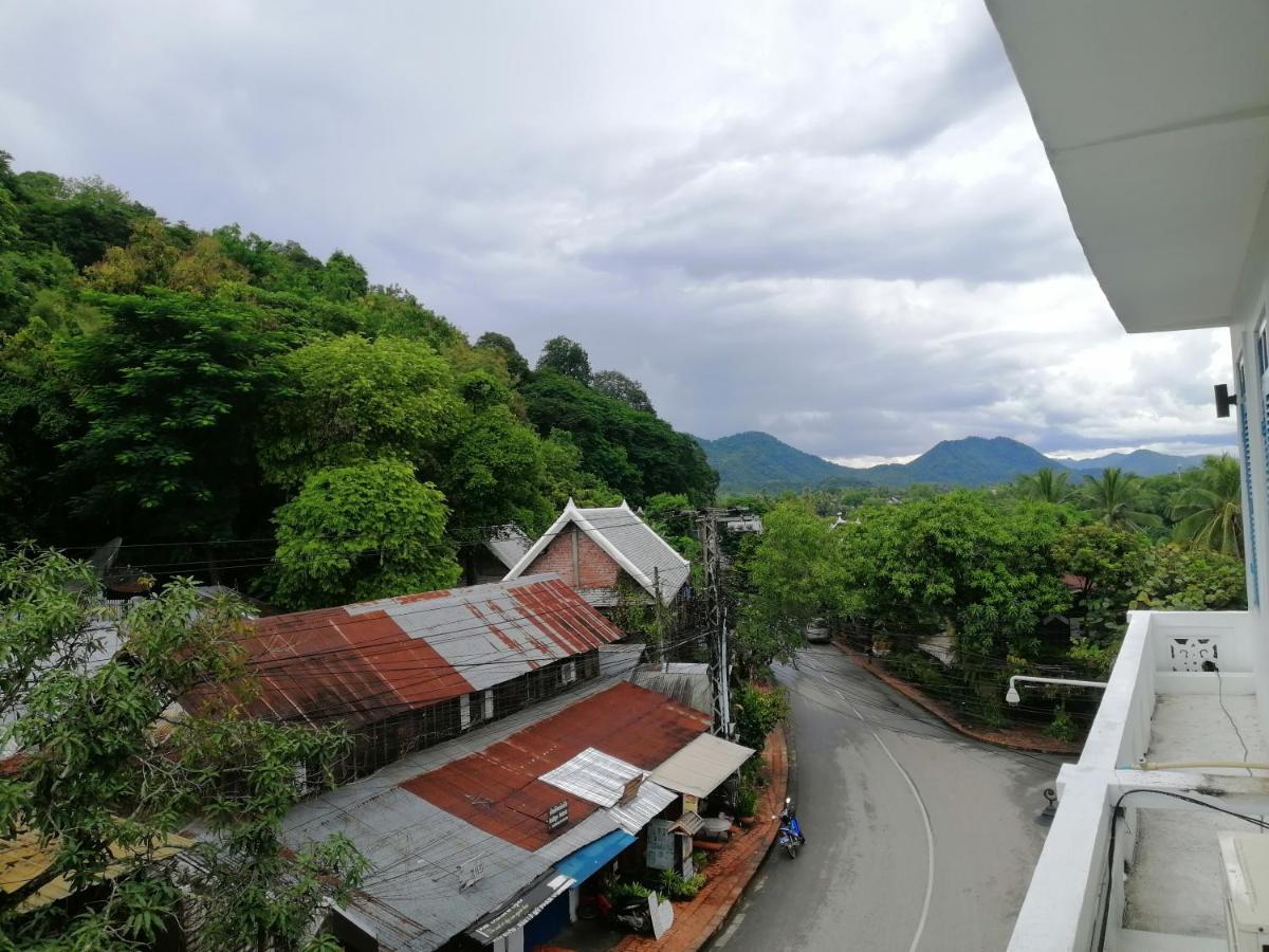 Villa Merry Lao Ban Aphay 루앙프라방 외부 사진